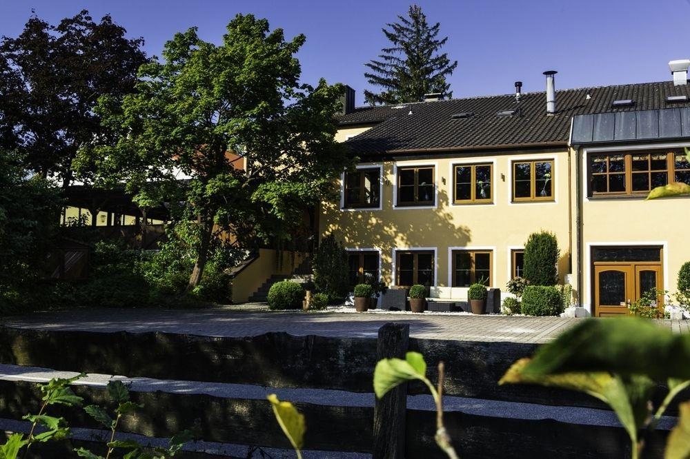 Landhotel Hallnberg Walpertskirchen エクステリア 写真